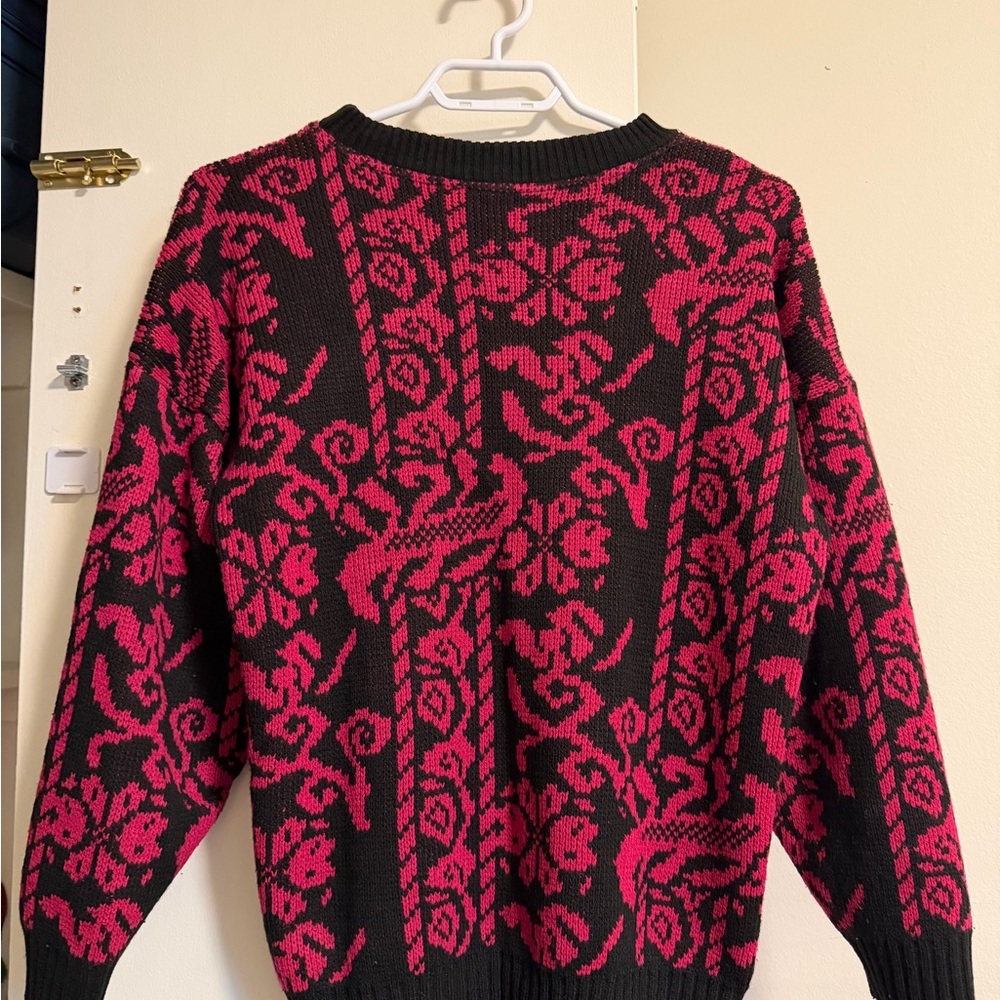 Black and Pink Patterned Women's Sweater
